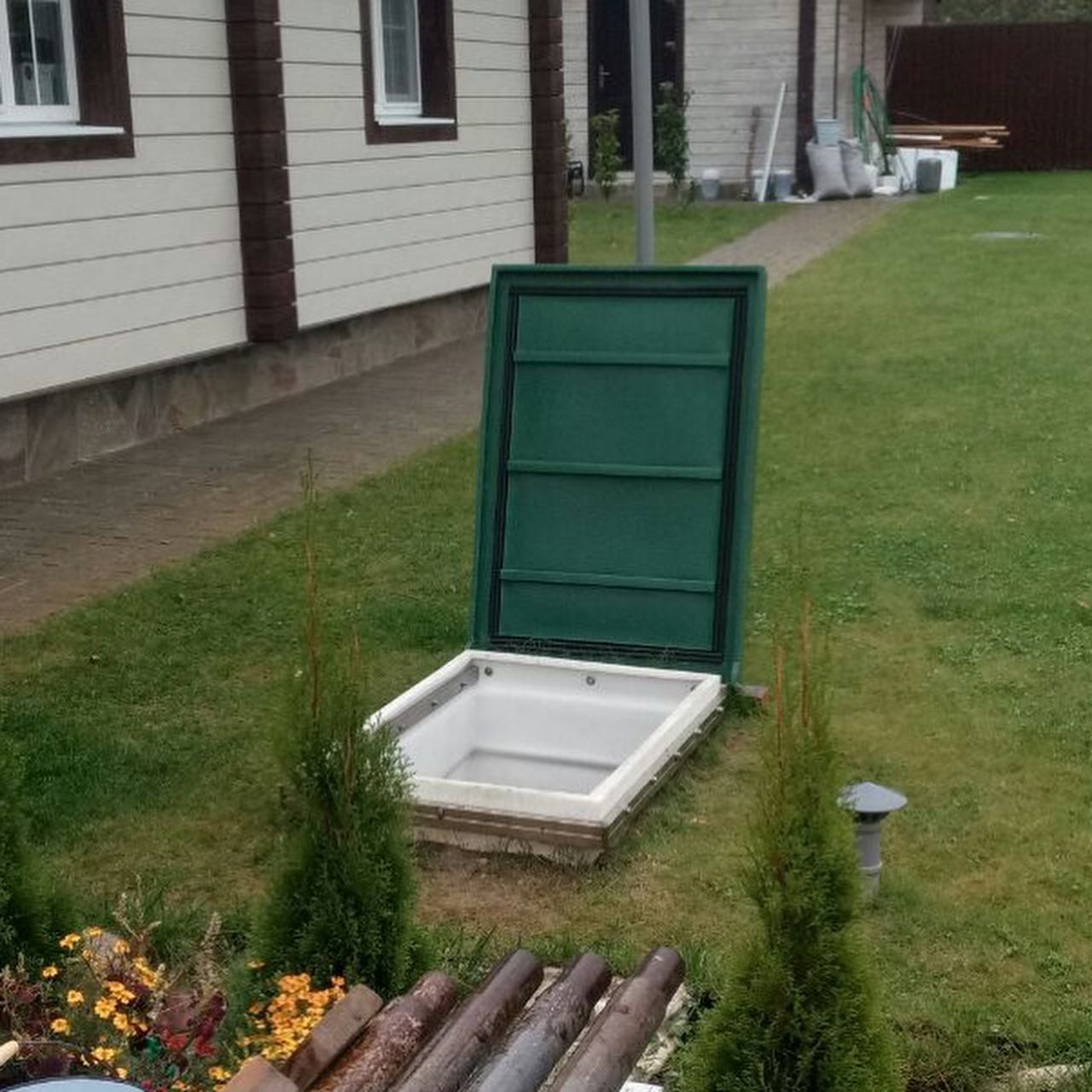 Erdkeller Modell 150x150 und Zierpflanzen zu pflanzen.  Installation 🍏 Erdkeller Modell 150x150 Natural Fridge  5.990  EUR inkl. MwSt. , zzgl.  Versandkosten     Angebot