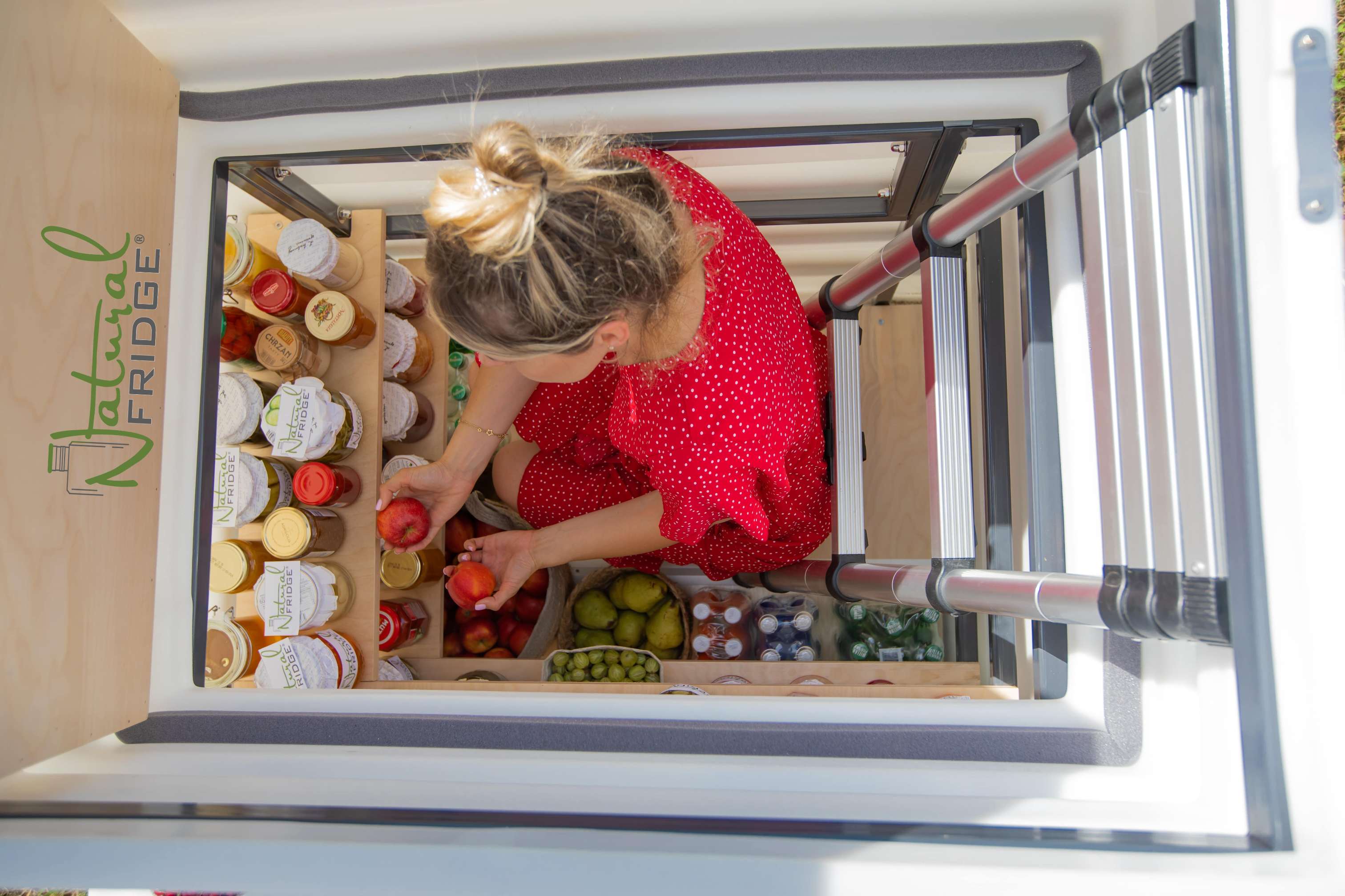 Erdkeller Modell 120x120 können große Mengen Konserven aufnehmen.  Internes Design 🍏 Erdkeller Modell 120x120 Natural Fridge  2.348  EUR inkl. MwSt. , zzgl.  Versandkosten     Angebot