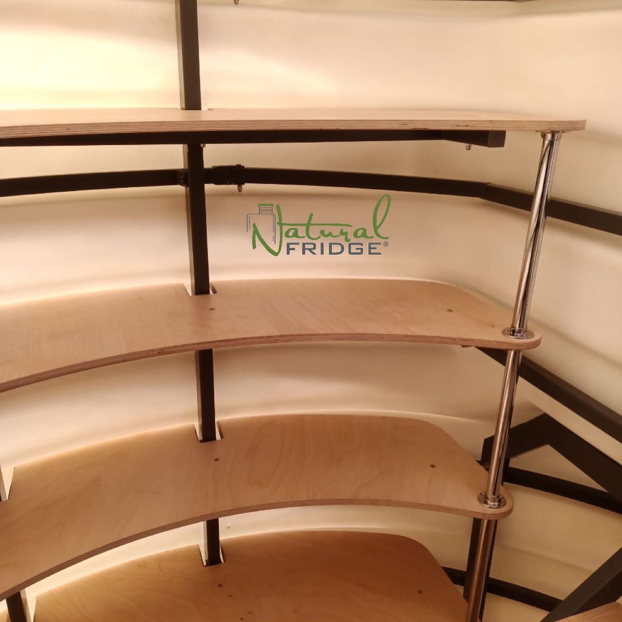 Erdkeller Modell 250 aufnehmen.  Internes Design Erdkeller Modell 250 Natural Fridge  7.740  EUR inkl. MwSt. , zzgl.  Versandkosten