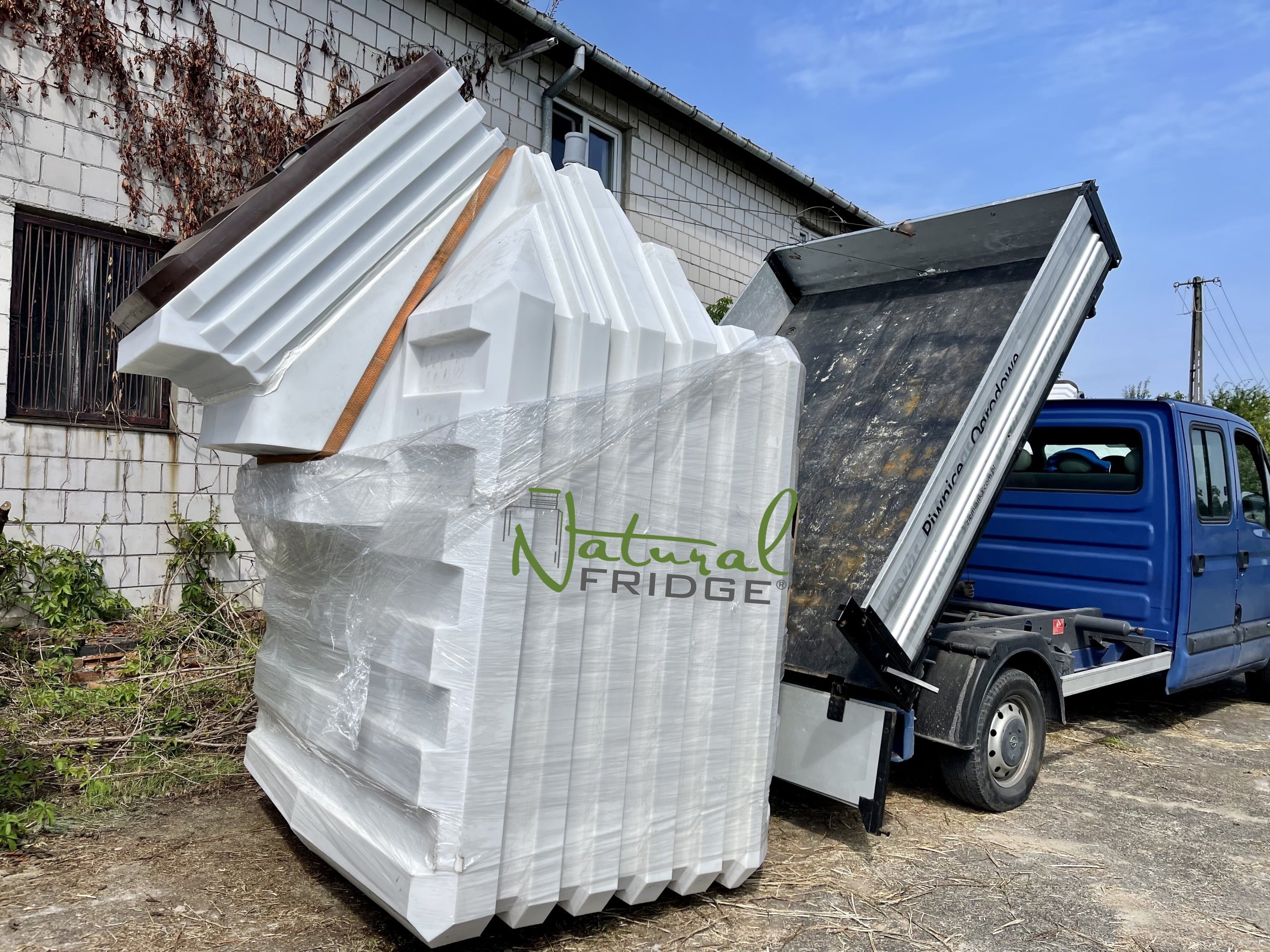 Erdkeller Modell 200x175 Hause. Wir kümmern uns um alle Belange rund um die Organisation der Anlieferung und Entladung beim Empfänger – Sie  🍏 Erdkeller Modell 200x175 Natural Fridge  7.739  EUR inkl. MwSt. , zzgl.  Versandkosten     Angebot