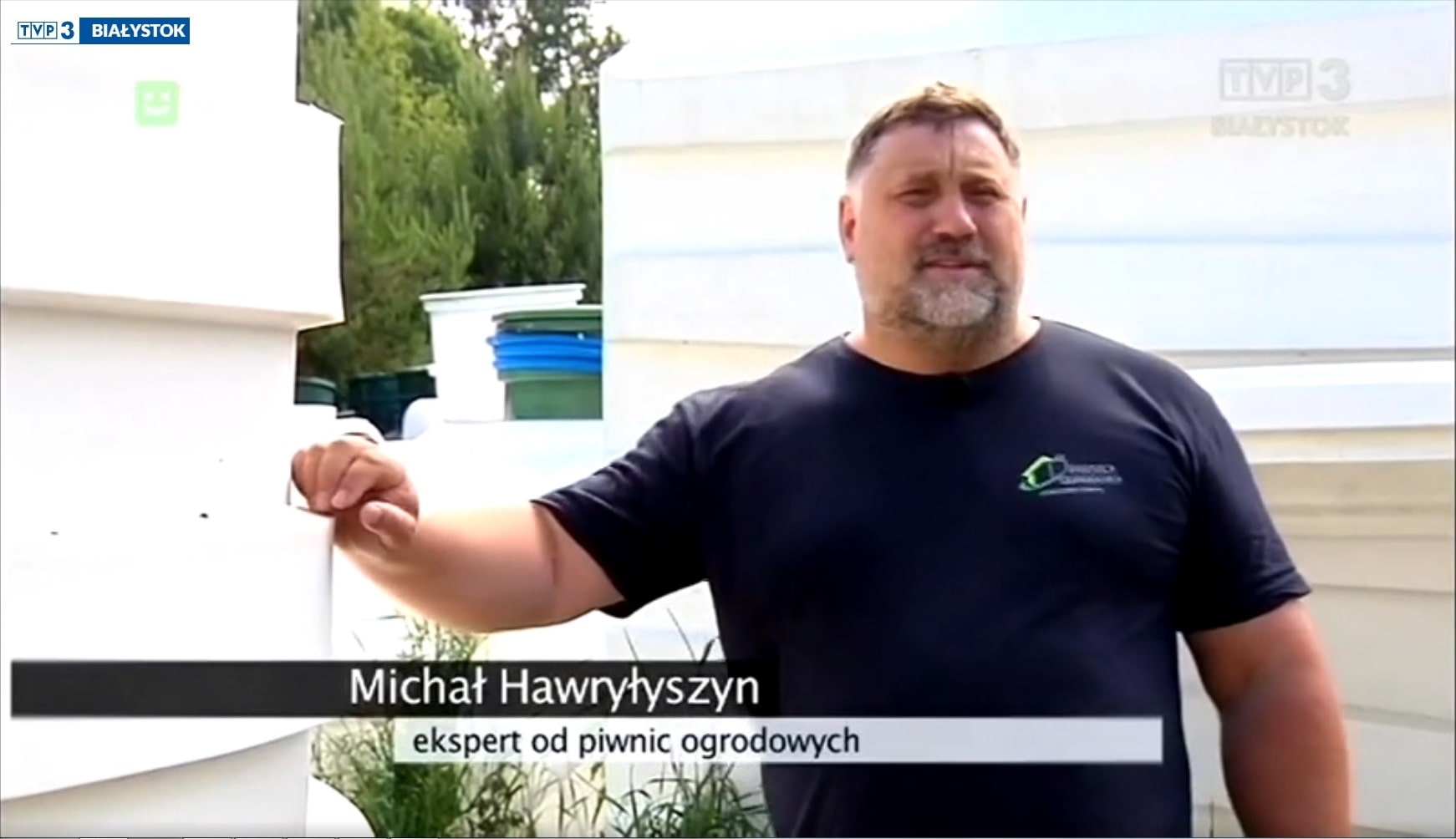 Michal Hawrylyszyn — Gartenkeller, auch Unterstände genannt, .. Heute sind sie in einer neuen Version wieder in der Gunst. Ein Experte für Garten Erdkeller  Michal  Erdkeller Modell 200x200 Natural Fridge  7.450  EUR inkl. MwSt. , zzgl.  Versandkosten